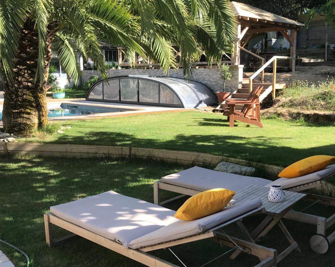 LA MAISON DE LA DUNE - Jacuzzi 1ère séance offerte - Piscine chauffée avec Abri Amovible - Plage située à 200m, accès direct par le bois - Borne VE La Couarde-sur-Mer Esterno foto
