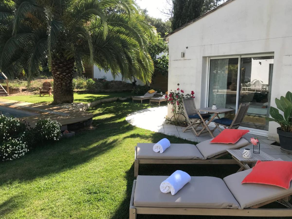 Hotel LA MAISON DE LA DUNE - Jacuzzi 1ère séance offerte - Piscine chauffée avec Abri Amovible - Plage située à 200m, accès direct par le bois - Borne VE La Couarde-sur-Mer Esterno foto