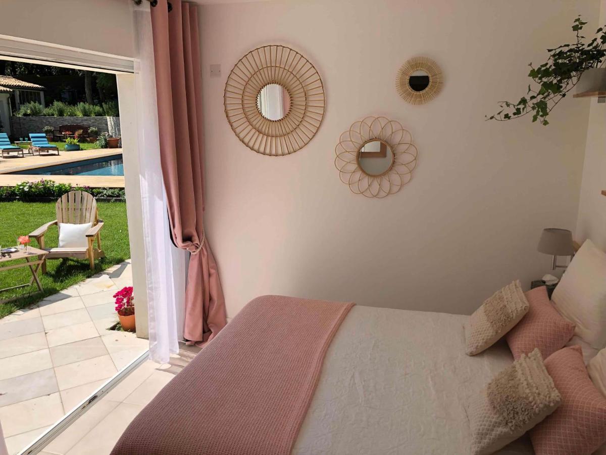 LA MAISON DE LA DUNE - Jacuzzi 1ère séance offerte - Piscine chauffée avec Abri Amovible - Plage située à 200m, accès direct par le bois - Borne VE La Couarde-sur-Mer Esterno foto