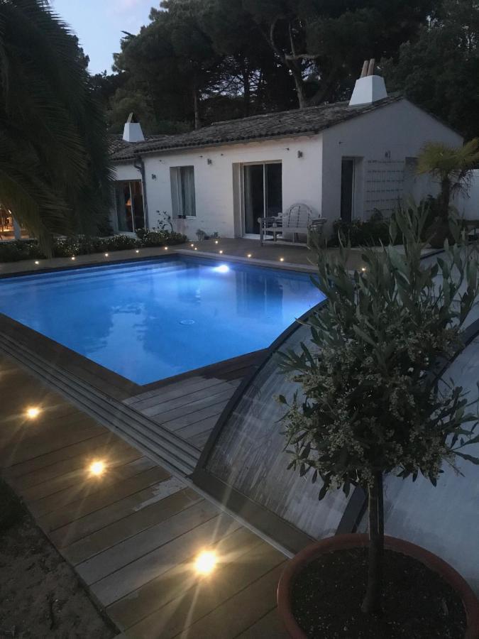 Hotel LA MAISON DE LA DUNE - Jacuzzi 1ère séance offerte - Piscine chauffée avec Abri Amovible - Plage située à 200m, accès direct par le bois - Borne VE La Couarde-sur-Mer Esterno foto